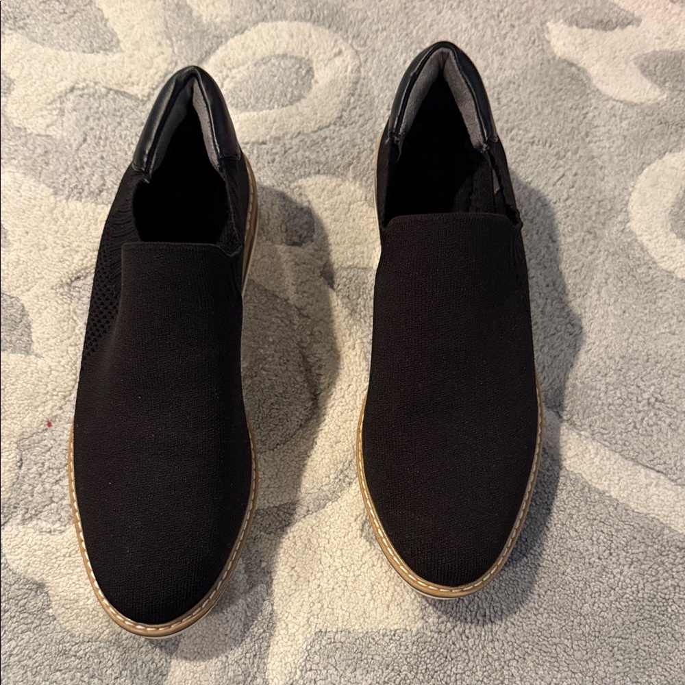 Me Too Black Slip-On Athletic Shoes
